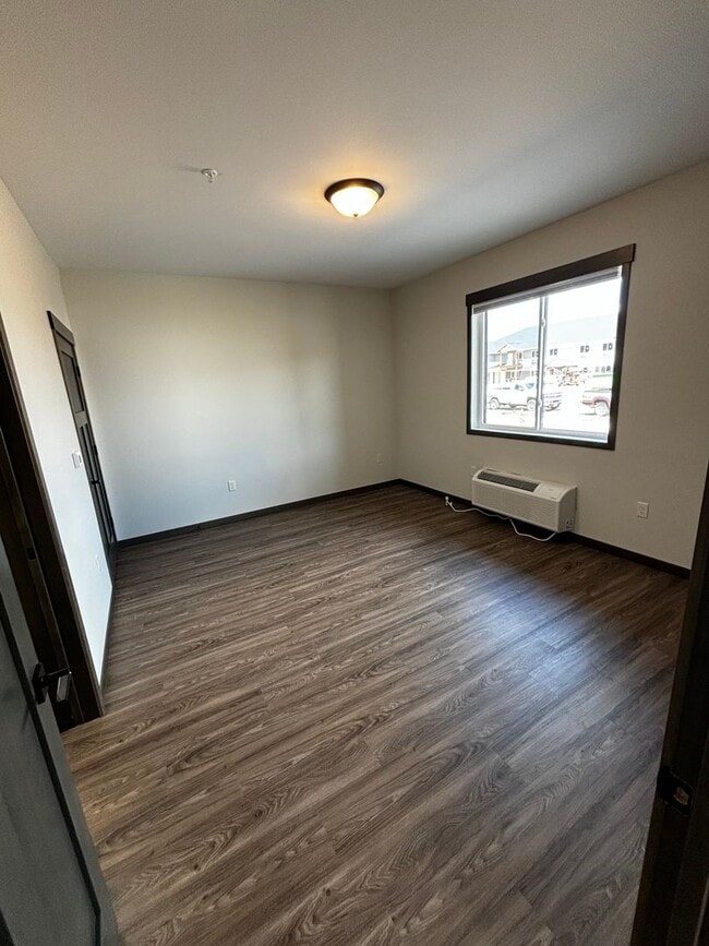 Photo - Bartlett Crossing