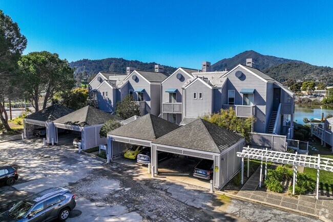 Entrada - The Shores