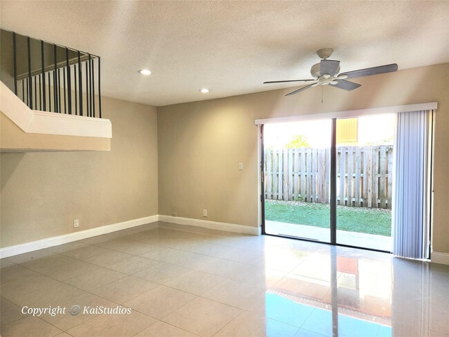 Building Photo - 10293 NW 33rd St