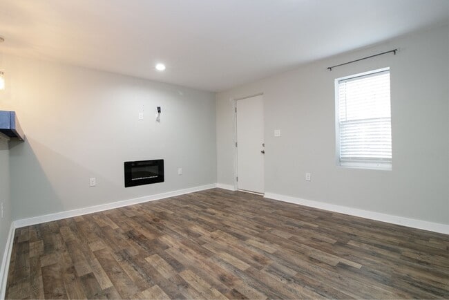 Photo - 510 Diuguid St