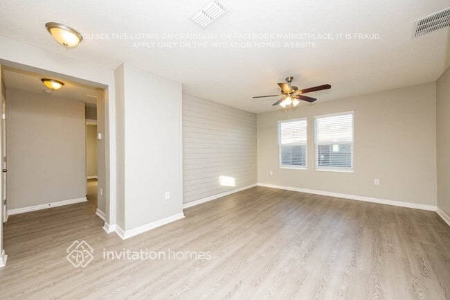 Photo - 10619 Laguna Plains Dr