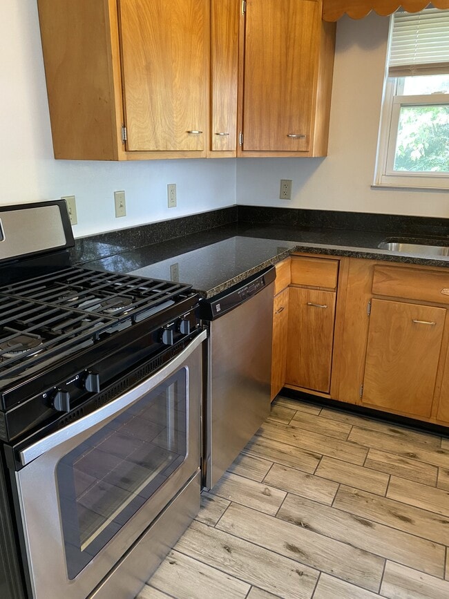Photo - 4947 Charlemar Dr Unit 2