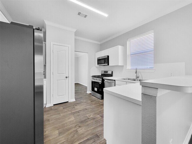 Photo - 13618 Cedar Point Dr