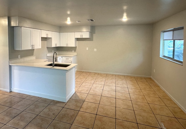 Photo - 2188 Arden St