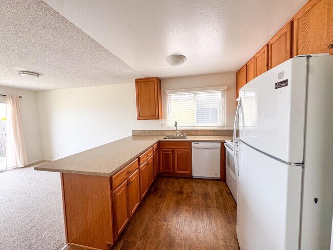 Photo - 26 Camelot Ct