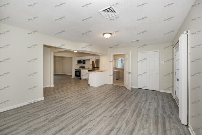 Photo - 2797 Stark Dr
