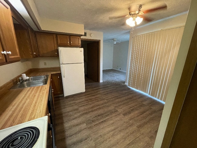 Photo - 1352 Red Tail Hawk Dr