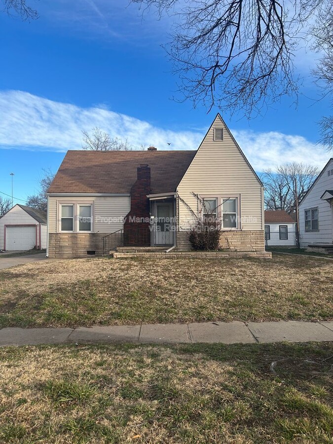 Photo - 714 W Dayton Ave