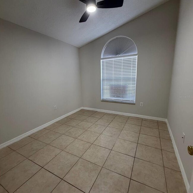 535 Rollins Dr