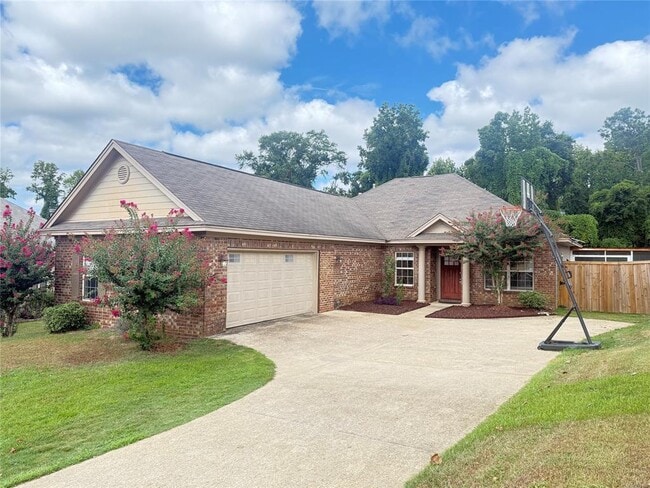 Building Photo - 703 Kingsley Dr Rental
