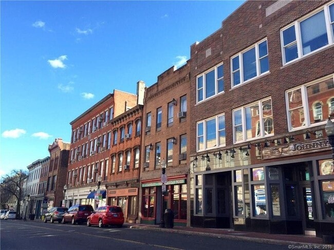 Building Photo - 94 Washington St Unit 26 Rental