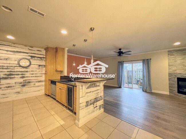 Photo - 1135 Arlynn Ln