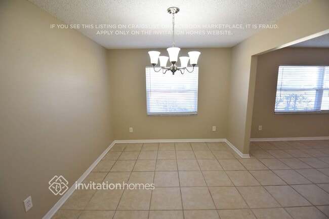 Photo - 112 Cottesmore Cir W Casa