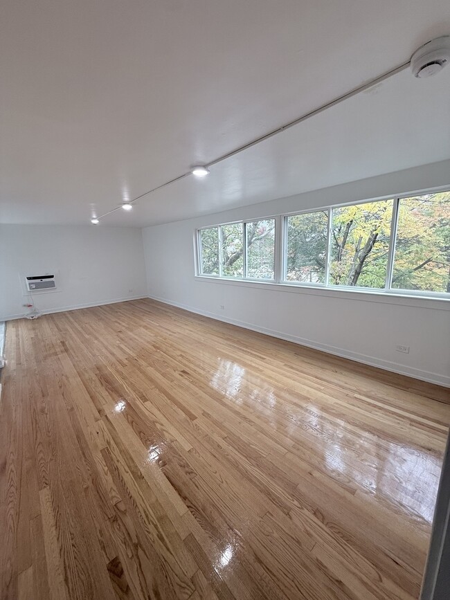 Photo - 4656 W 87th St Casa