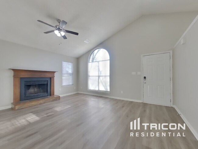 Photo - 10902 White Stag Dr