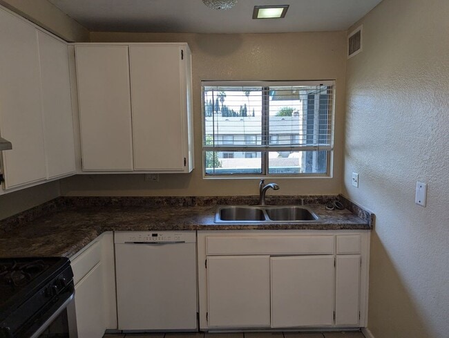 Photo - 101 W olive Ave