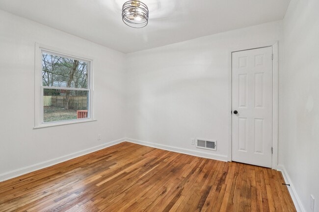 Photo - 3159 Bobolink Dr