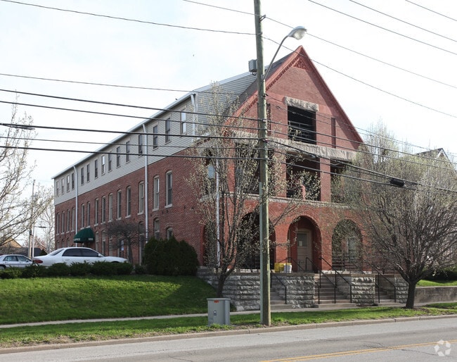 Photo - 550 Fletcher Ave