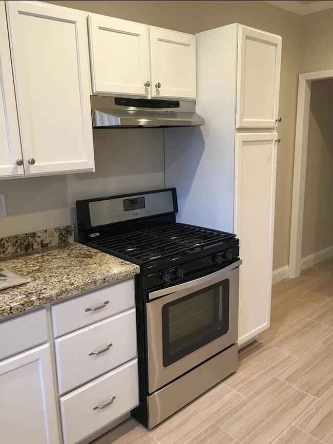 Photo - 1444 Highland Blvd