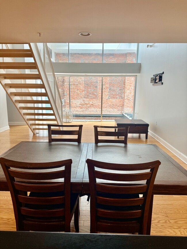 106 N High St Unit 707