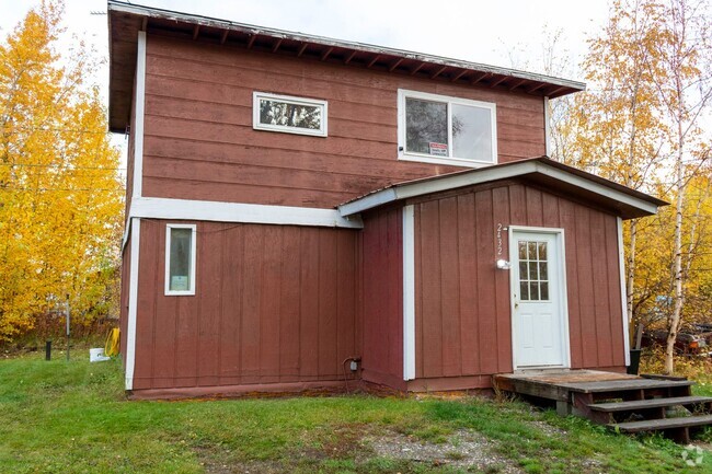 Building Photo - 2432 Burtis Ave Rental