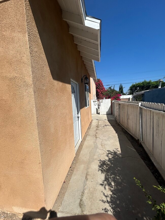 Photo - 7948 Aura Ave