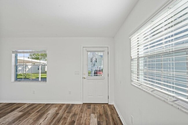 Photo - 6634 Hickorywood Ln