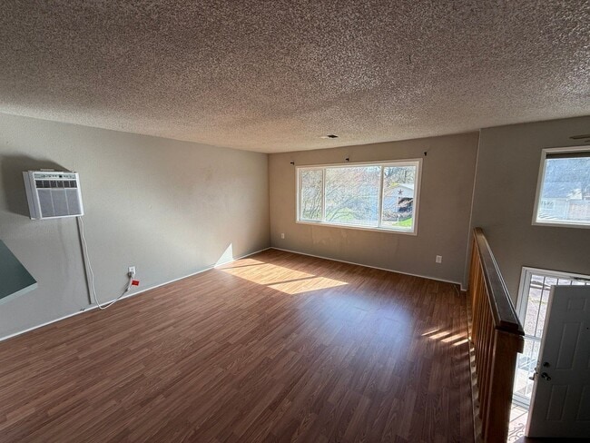 Photo - 2551 23rd Ave SE