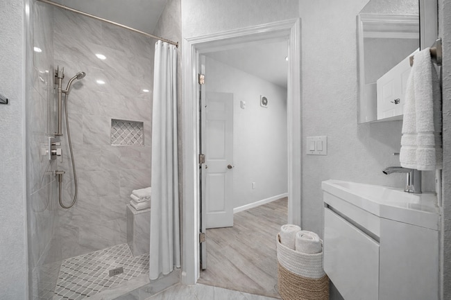 Photo - 2805 Church St Unit A