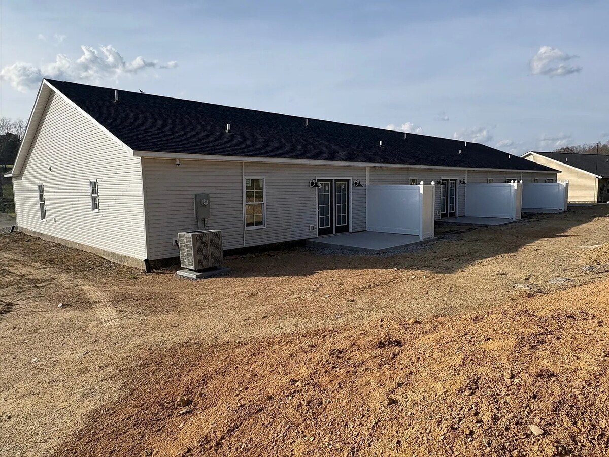 Photo - 175 Fairfield Ln