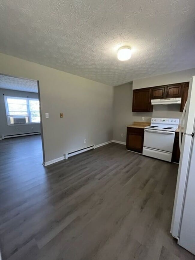 Building Photo - 314 Walters Ln Unit B