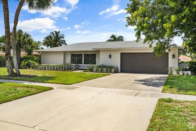 Building Photo - ** VICTORIA PARK ** 4 BED / 2 BATH - POOL ... Rental