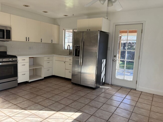 Photo - Charming Downtown Tehachapi Rental – 3 Bed | 2 Bath