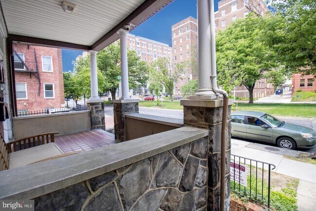 Photo - 101 E 33rd St