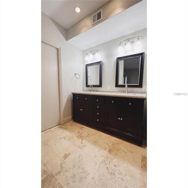 Photo - 1000 Winderley Pl Unit 128