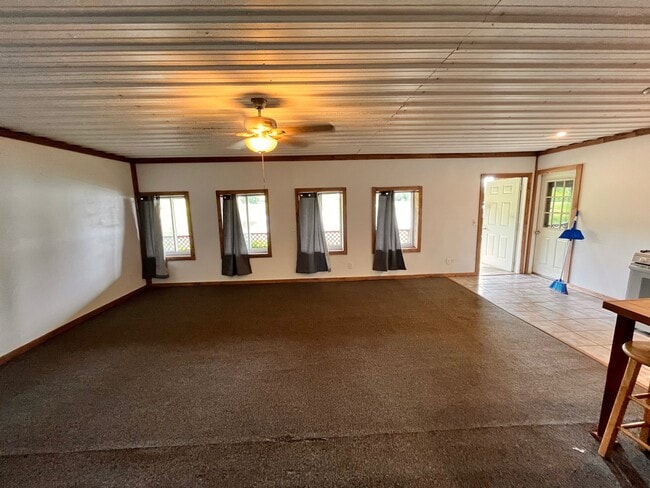 Photo - 38687 Armstrong Rd Unit # 2