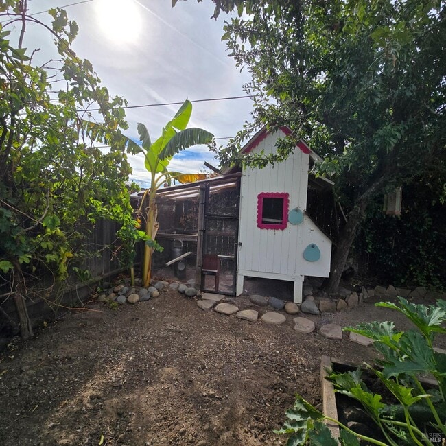 Photo - 480 Meadowview Dr