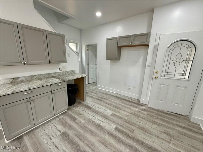 Photo - 338 N Wooster Ave