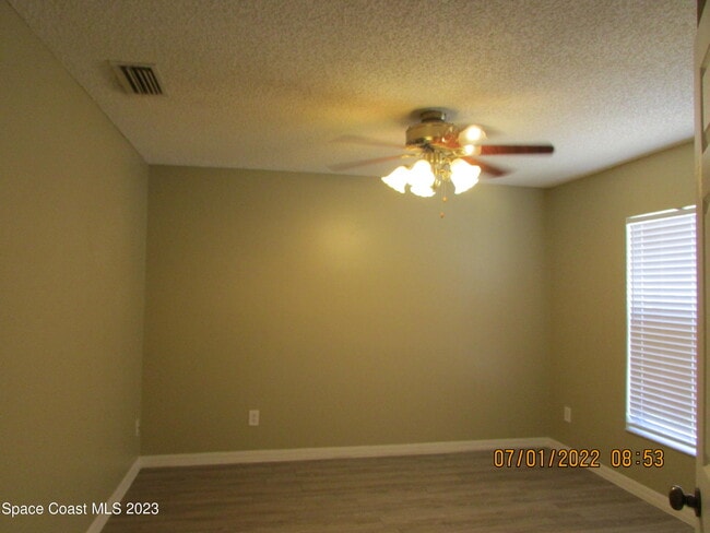 Photo - 700 Benton Dr