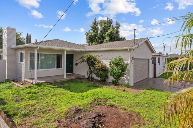 Photo - Attached garage!
