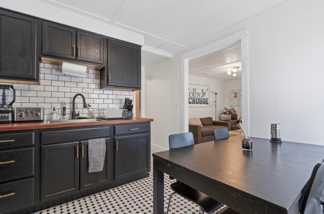 Photo - 13 Winter St Unidad Apt#2