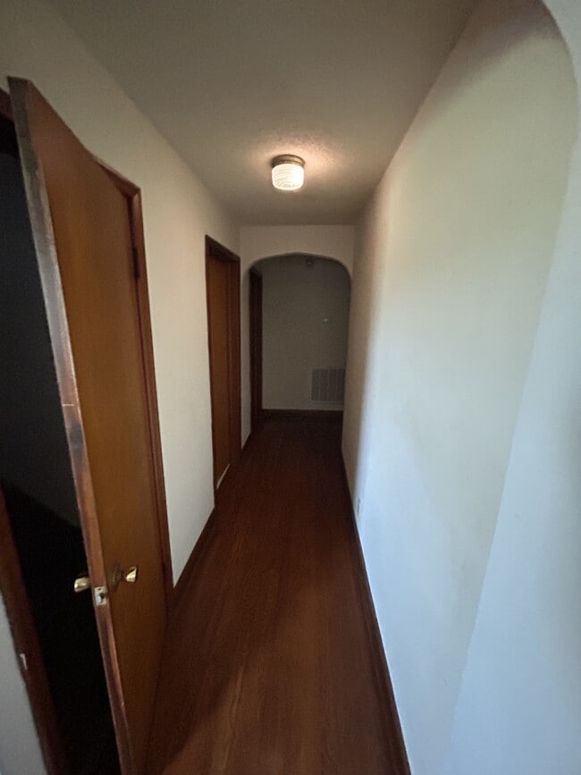 Photo - 838 Jenny Wren Dr