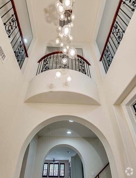 Building Photo - Stunning Aviano in Desert Ridge Rental