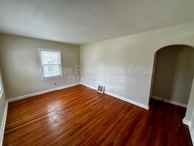 Photo - 7712 Brocton Ct