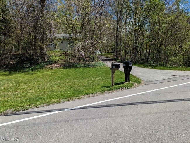 Photo - 7180 Chagrin Rd House