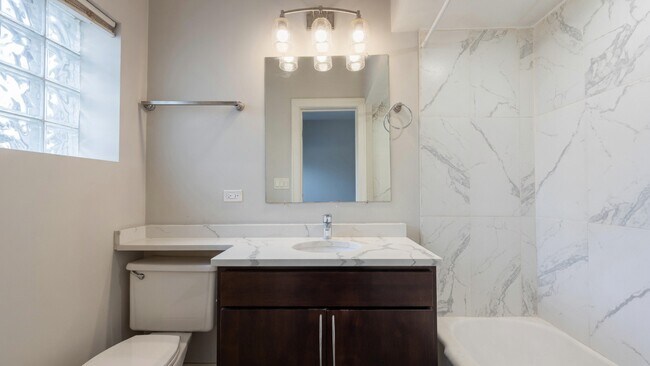 Photo - 4006 N Bell Ave Unidad 1