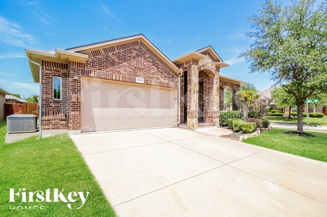 Photo - 1100 Nora Ln