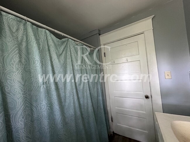 Photo - 92 Lake-