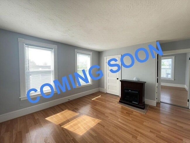 Building Photo - 231 Laurel St Unit 3