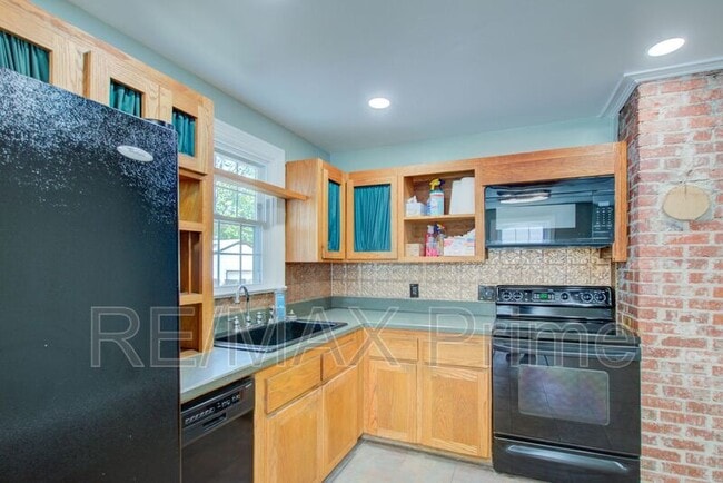 Photo - 27 Ansell Ave